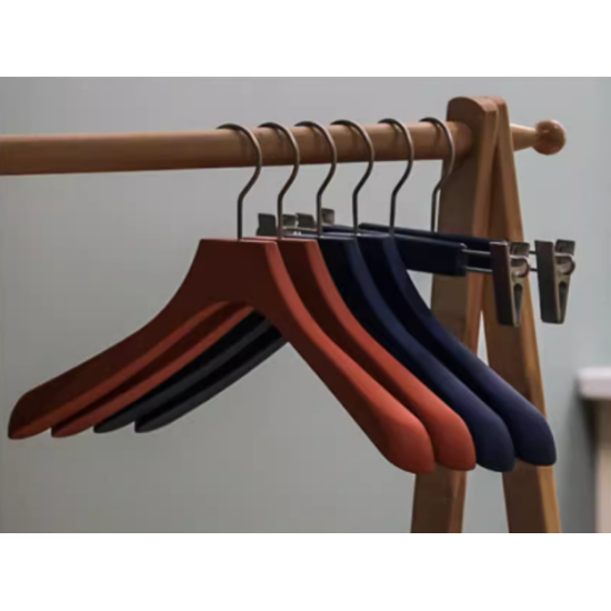 Clothes hanger